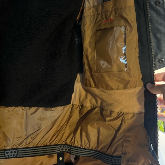 686 Insulated Snow Jacket, Women's Small, Grey and Black like New - Picture 5 of 9